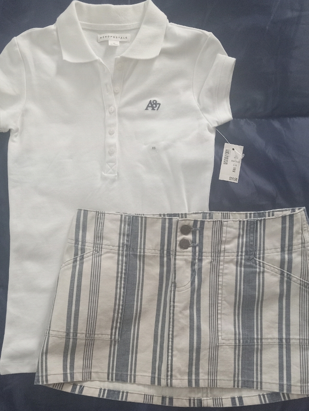 ABERCROMBIE AND FITCH /AEROPOSTALE MINI SKIRT/POLO SHIRT LOT SIZE 00/XS